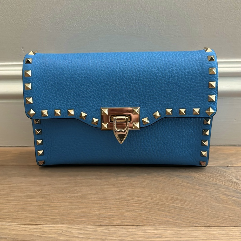 Valentino Garavani Small Rockstud Leather Shoulder Bag in Rare Bright Blue
